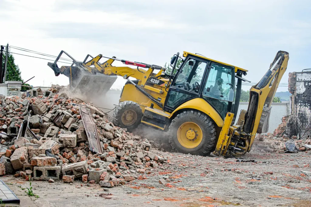 How Construction Debris Removal in Jacksonville, FL Keeps Your Project on Schedule